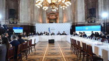 Ley Bases en el Senado: pasaron a cuarto intermedio y el Gobierno deberá analizar más de 40 cambios