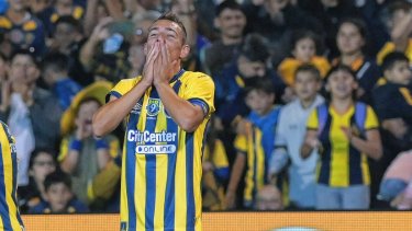 Marco Ruben goleador histórico de Rosario Central, podría volver al club canalla. Archivo