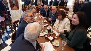 Cómo fue el primer día de Francos como jefe de Gabinete: perfil mediático, reunión con ministros y visita al Senado