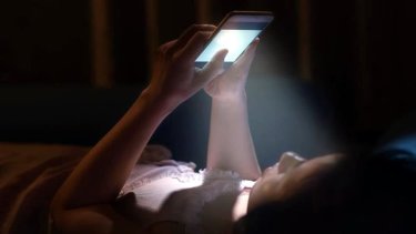 Estos indicadores te permiten saber si tu visión está afectada por la pantalla del celular