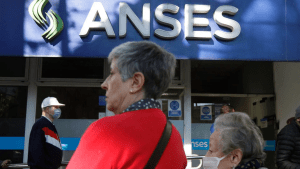 Cuánto cobrarán jubilados y pensionados de Anses en mayo 2024