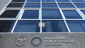 Formulan cargos a hermanas que amenazaron y provocaron daños en la casa de una inquilina en Viedma