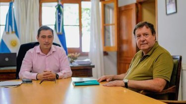 Román y Weretilneck, cuando se reunieron en enero. Ese día el gobernador escribió que "nos comprometimos a trabajar juntos por el bienestar de los vecinos". ¿Seguirá siendo así?