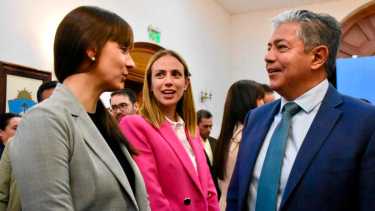 Figueroa juega en los dos lados de la grieta. Esteves (PRO) y Bertoldi (PJ) ambas ocupan cargos en el Ejecutivo. Foto; Matías Subat.