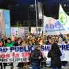 Imagen de Marcha de la Universidad del Comahue en Neuquén: fuerte reclamo contra el "ahogo presupuestario"