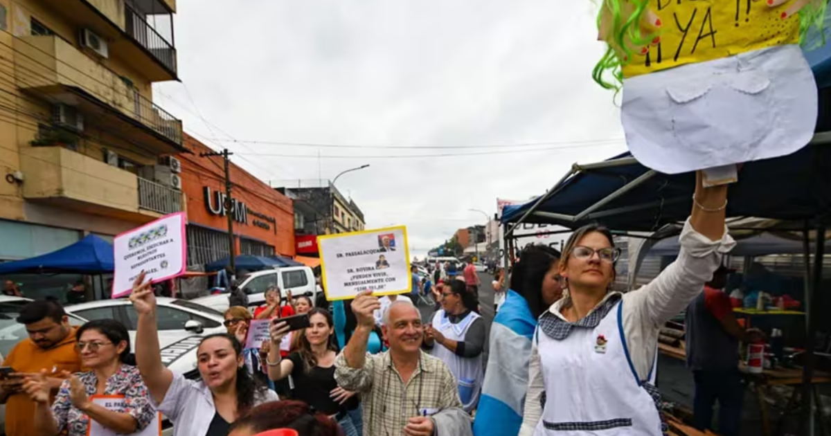 Misiones y los 11 días de crisis: docentes cortan rutas y la Justicia apunta a más líderes de la protesta policial thumbnail