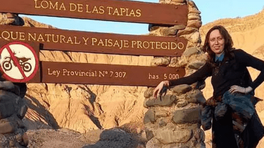 Julia Horn, la turista alemana de 19 años que desapareció mientras hacía trekking en el cerro Tres Marías, en San Juan, fue encontrada muerta.  Foto Gentileza.