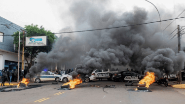 La protesta policial en Misiones escaló a amplios sectores y sumó una semana de continuidad. Foto Clarín.