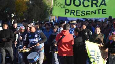 Cientos de manifestantes marcharon en Roca. Foto Andrés Maripe