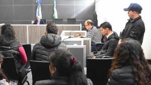 Formularon cargos al policía acusado de intento de femicidio contra su pareja en Regina