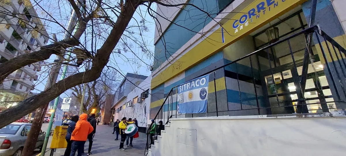 El sindicato de empleados de Correo Argentino de Neuquén y Río Negro se declaró en alerta. 