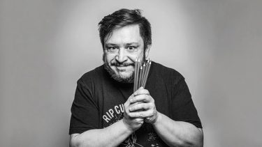 Hernán Casciari llega con «Puro cuento» a Neuquén: «Lo único que me importa es tener una historia que contar»