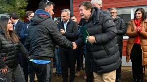 La provincia entregó en Bariloche otras 22 casas de un plan esperado por más de 10 años