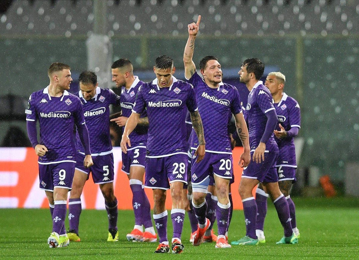Fiorentina ganó de local ante Brujas por la Conference League.