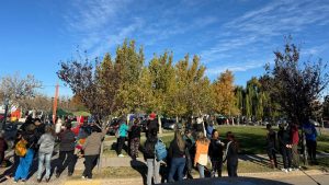 Vecinos de El Chañar marcharon este domingo, cansados de la inseguridad: «Hagan algo»