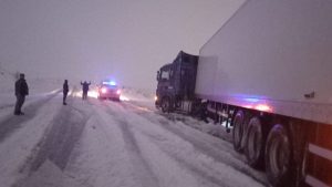 Corte de Ruta 40 entre Bariloche y El Bolsón por la nieve: sigue este lunes