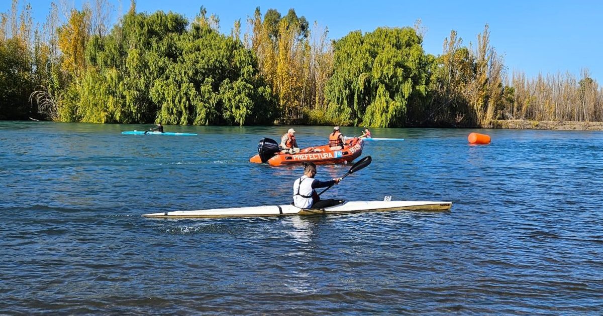 Cuáles son las normativas y requisitos para navegar en ríos y lagos de Neuquén thumbnail
