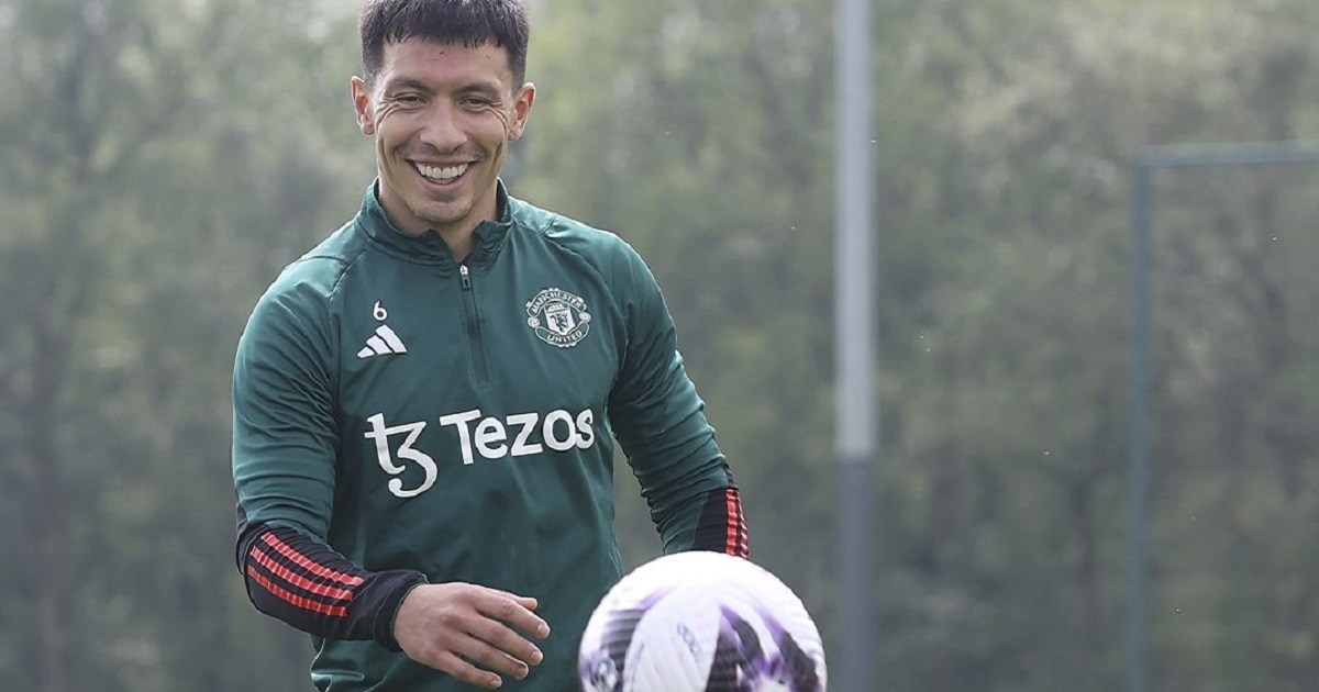 Lisandro Martínez returned to training at Manchester United