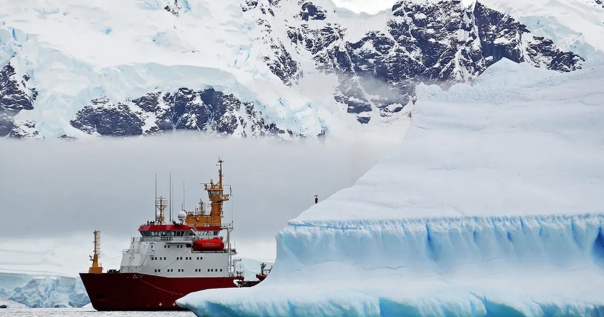 Aseguran que Rusia halló reservas de petróleo equivalentes a «30 Vaca Muertas» en la Antártida thumbnail
