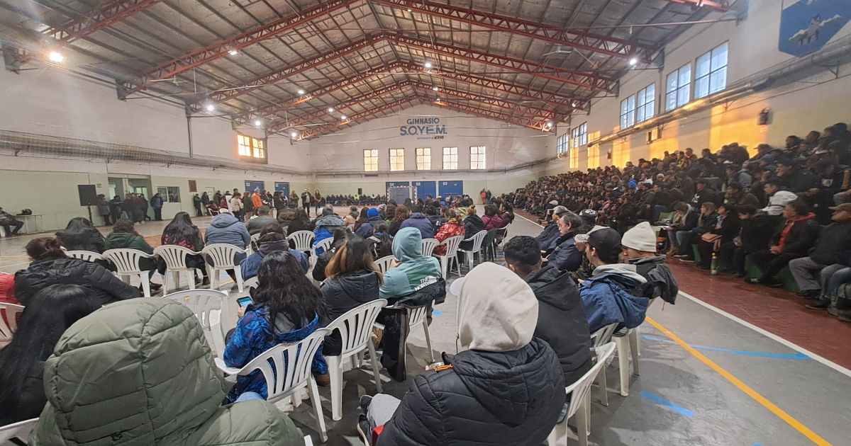 Paritarias en Bariloche: sin acuerdo, Soyem se moviliza el lunes thumbnail