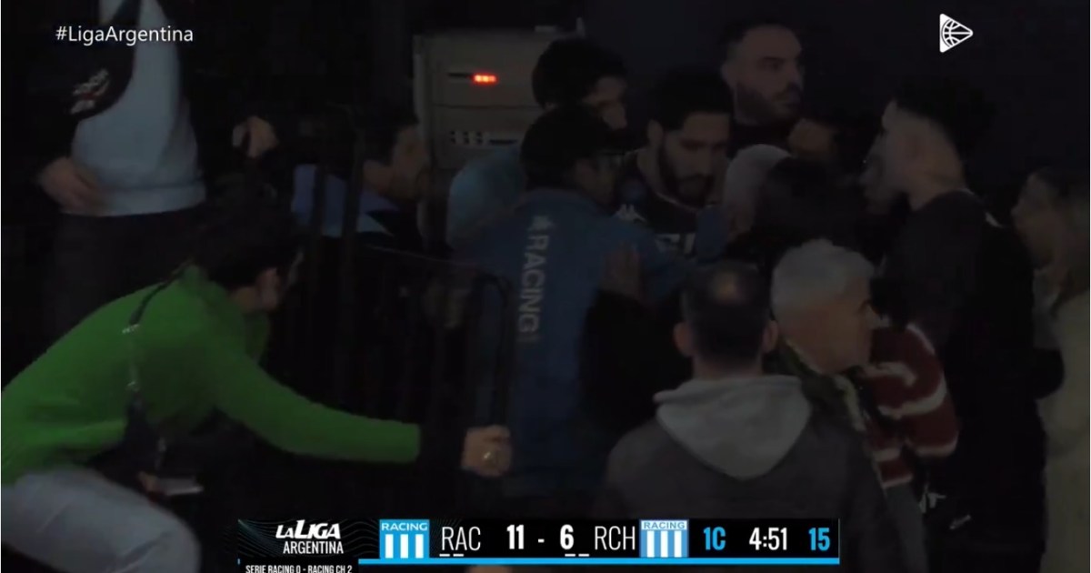 Video Violencia en la Liga Argentina: Racing y Racing de Chivilcoy fue suspendido por una batalla campal thumbnail