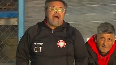 Ricardo Caruso Lombardi fue expulsado luego de propinarle insultos racistas al árbitro.