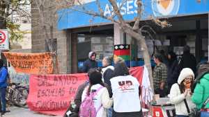 Sin clases en Neuquén y Río Negro: marcha docente y protesta con olla popular, este jueves