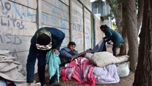 Vivir en la calle en Neuquén: con refugios y recorridas, cómo es la asistencia del Gobierno