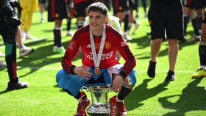 El polémico posteo de Alejandro Garnacho luego de ser campeón con Manchester United de la FA Cup