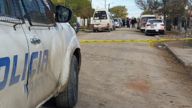 El cuerpo de un hombre fue hallado por su madre en la mañana de este martes en un domicilio de Viedma. Foto Gentileza: Periodismo Urbano.