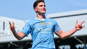 El PSG de Francia está interesado en Julián Álvarez, que puede irse del City