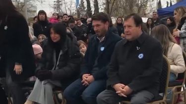 Alberto Weretilneck junto a Rodrigo Buteler. Foto: Captura