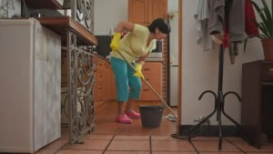 Empleadas domésticas tienen aumento en junio 2024: cuánto cobra cada categoría