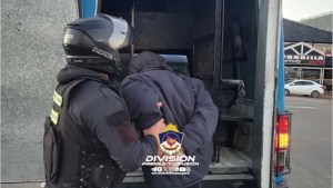 Era buscado en tres provincias y lo atraparon en el bajo de Neuquén capital: tenía seis pedidos de captura