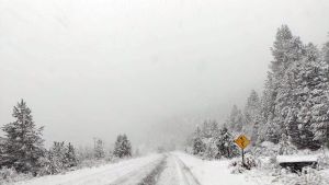 Intensas nevadas en la Ruta 40 entre Bariloche y el Bolsón: piden no circular de noche
