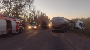 Choque frontal entre camiones en la Ruta 151, cerca de Cinco Saltos: el estado de los heridos