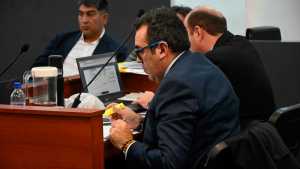 Juicio por fraude a exfuncionarios de Cinco Saltos: los adoquines “malos” y el costo de Damas Gratis