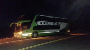 En medio del frío extremo, a un colectivo se le congeló el gasoil en la Ruta 40 de Chubut y debieron asistir a los pasajeros