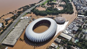 Confederación brasileña suspende partidos de tres clubes del sur por inundaciones