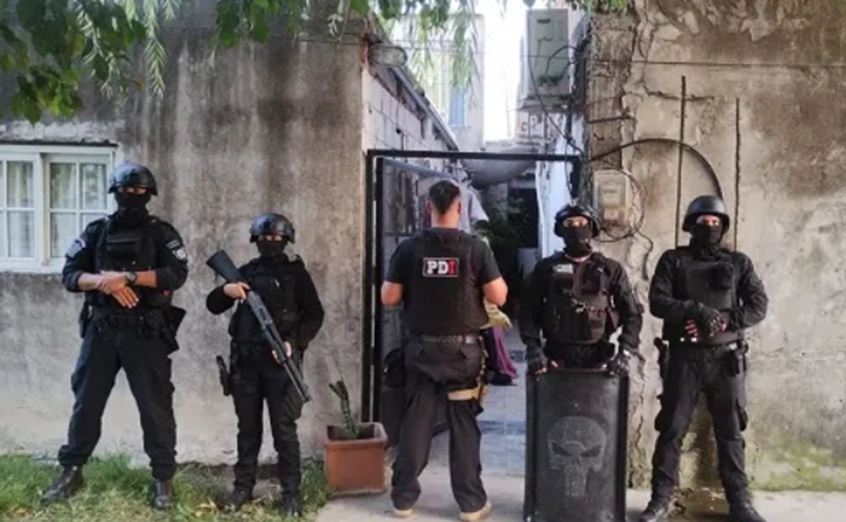 La policía de Investigaciones de Rosario detuvo a 7 personas vinculadas a un capo narco
