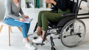 Un proyecto de ley busca asegurar que no se desregule el actual sistema de prestaciones para personas con discapacidad