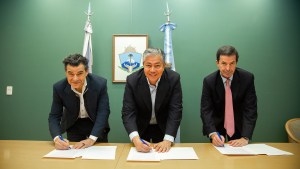 Dos petroleras invertirán en las escuelas técnicas de Neuquén para formar futuros trabajadores