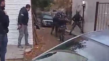 Detuvieron en Roca a dos sospechosos del asalto al repartidor de carne en Huergo a quien le llevaron $15 millones