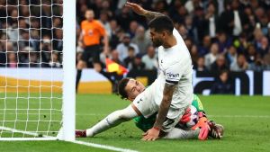 Video | Se confirmó la lesión que le provocó Cuti Romero a Ederson: cuánto tiempo estará afuera de las canchas