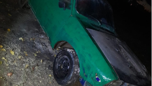 Se le prendió fuego el auto mientras manejaba sobre la Ruta 250, cerca de Lamarque