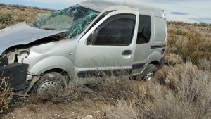 Fuerte vuelco en la Ruta 237 cerca de Picún Leufú