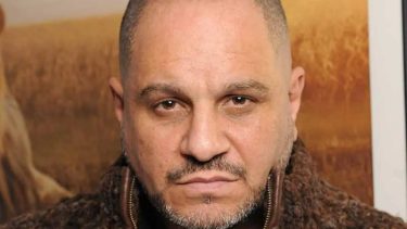 Generación Zoe, la estafa piramidal que narra el documental de Netflix "El vendedor de ilusiones"