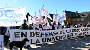 Las universidades volvieron a la calle y levantan la apuesta en su disputa con el gobierno