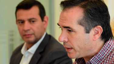 Gerez y Banderet firmaron hoy el acta compromiso en Ciudad Judicial. Foto Cecilia Maletti.