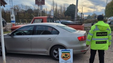 El pastor de la iglesia se quedó a pie porque no tenía licencia ni seguro y tampoco la cédula del auto